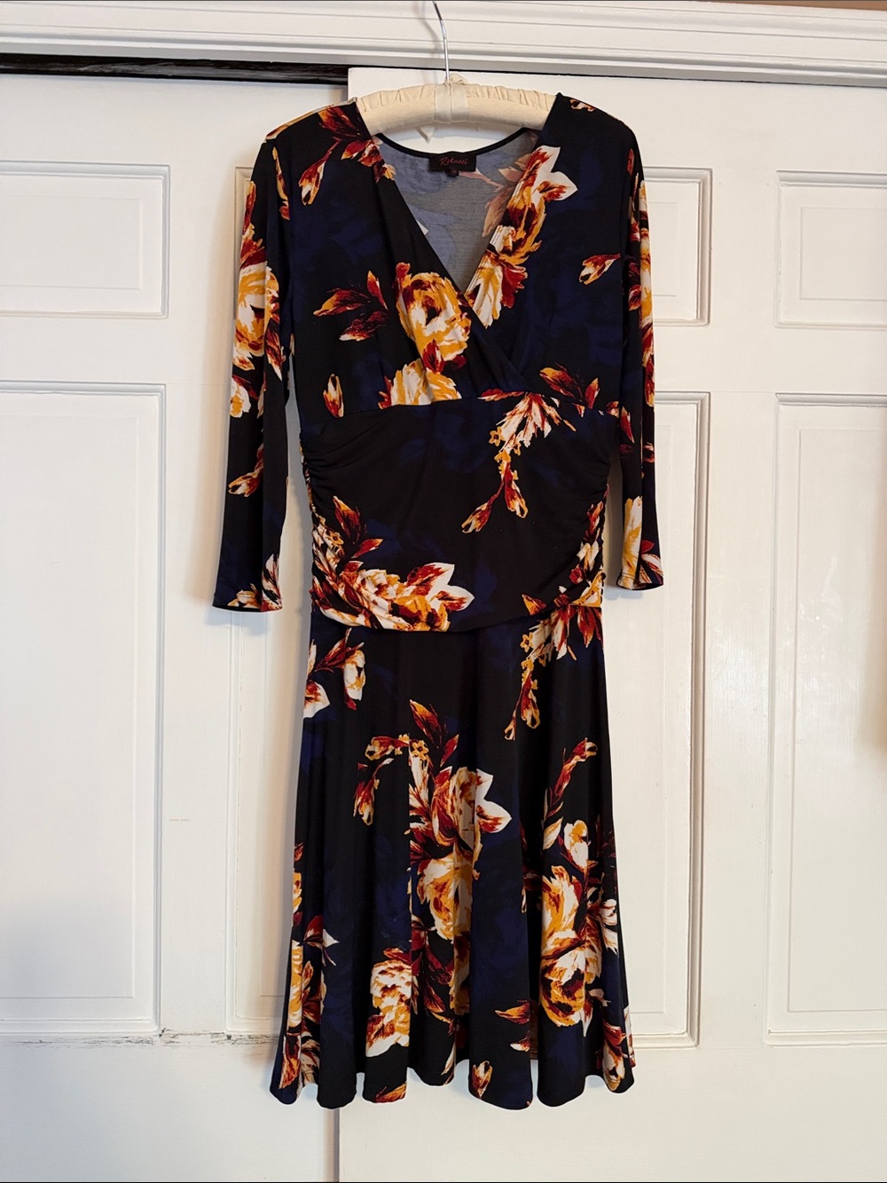 Rekucci floral dress with 3/4 length sleeves